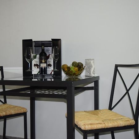 Studio Masaryk Apartment Bat Yam Eksteriør billede