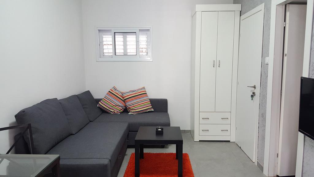 Studio Masaryk Apartment Bat Yam Eksteriør billede