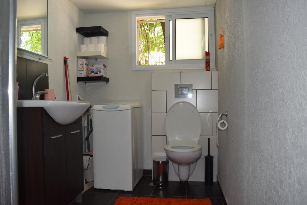 Studio Masaryk Apartment Bat Yam Eksteriør billede